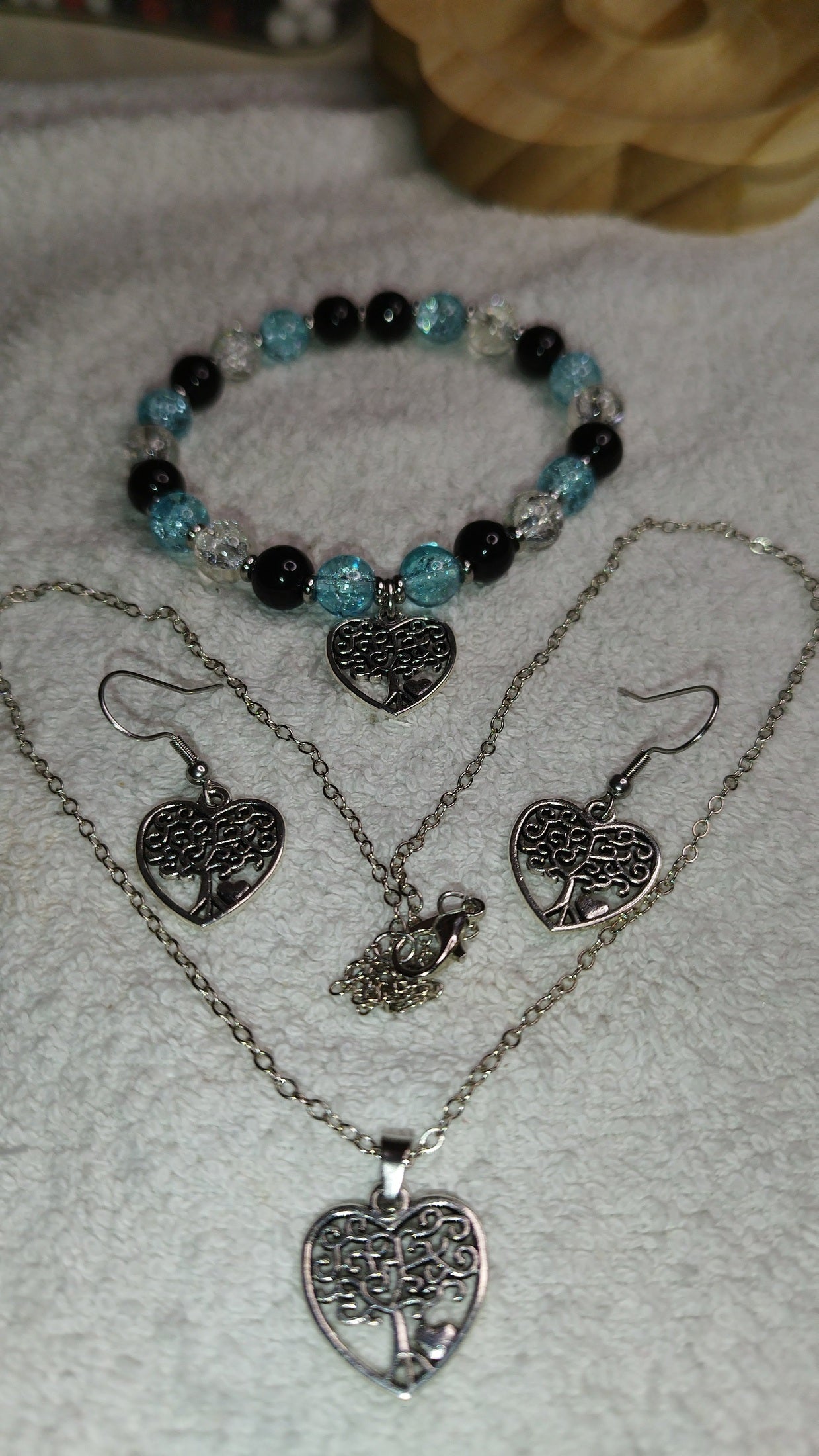 Schmuckset mit Crackit-Glasperlen & Onyxperlen – Armband mit Lebensbaum Anhänger - Marilu Handmade 🇩🇪