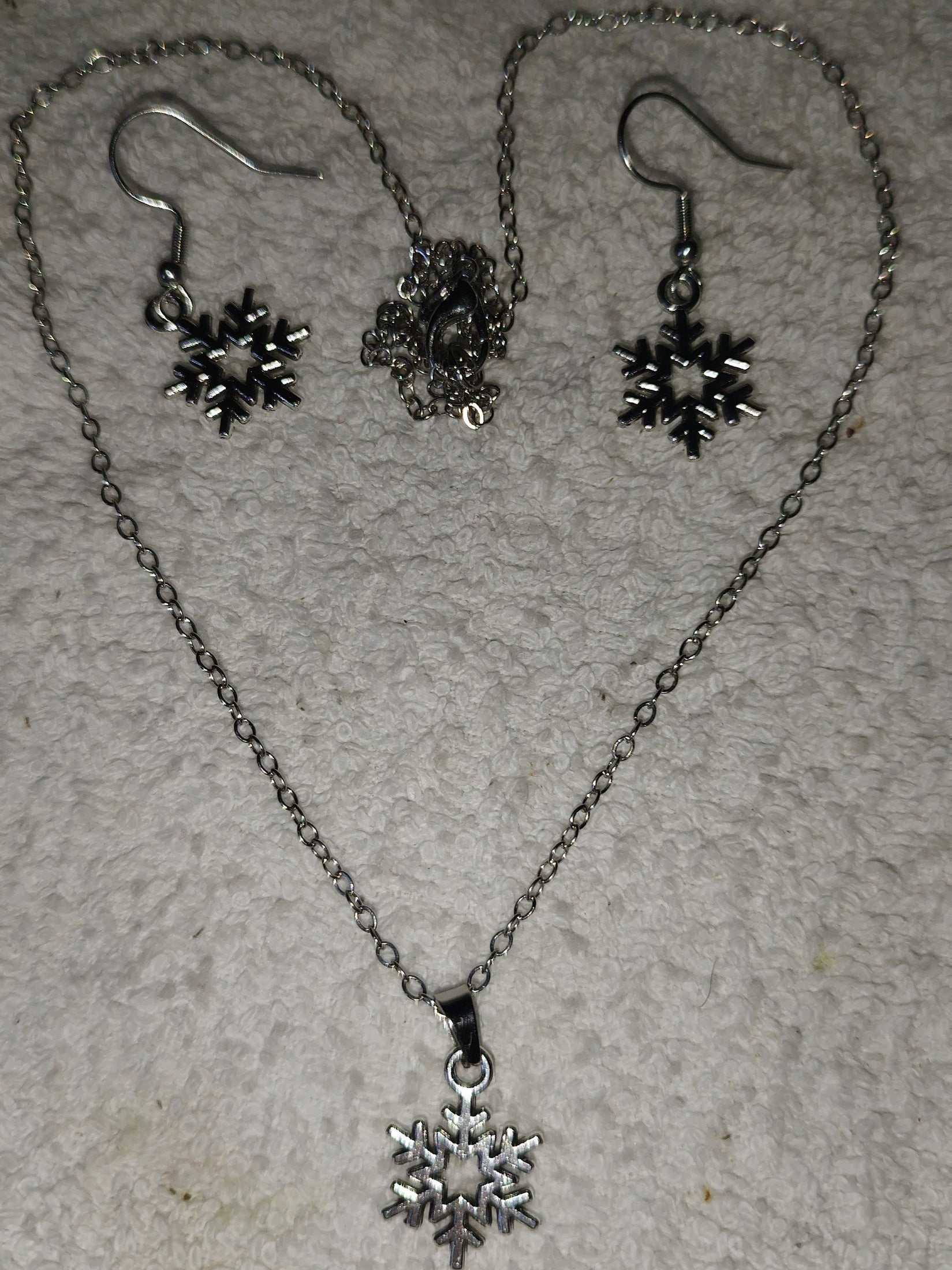 Weihnachtliches Armband mit Halskette & Ohrringen ❄️ - Marilu Handmade 🇩🇪